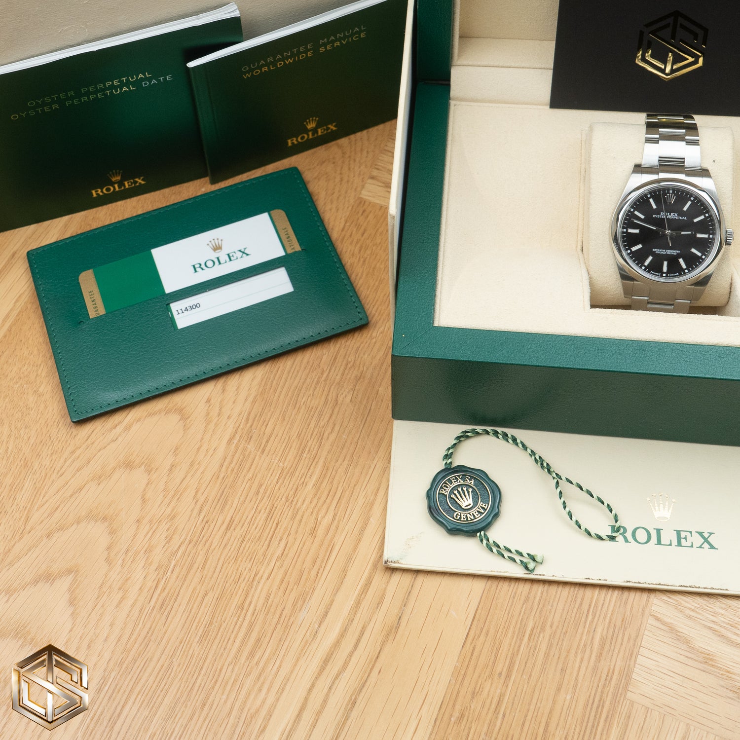 Rolex 114300 Oyster Perpetual 39 Rare Black Dial 2019 Full Set Watch