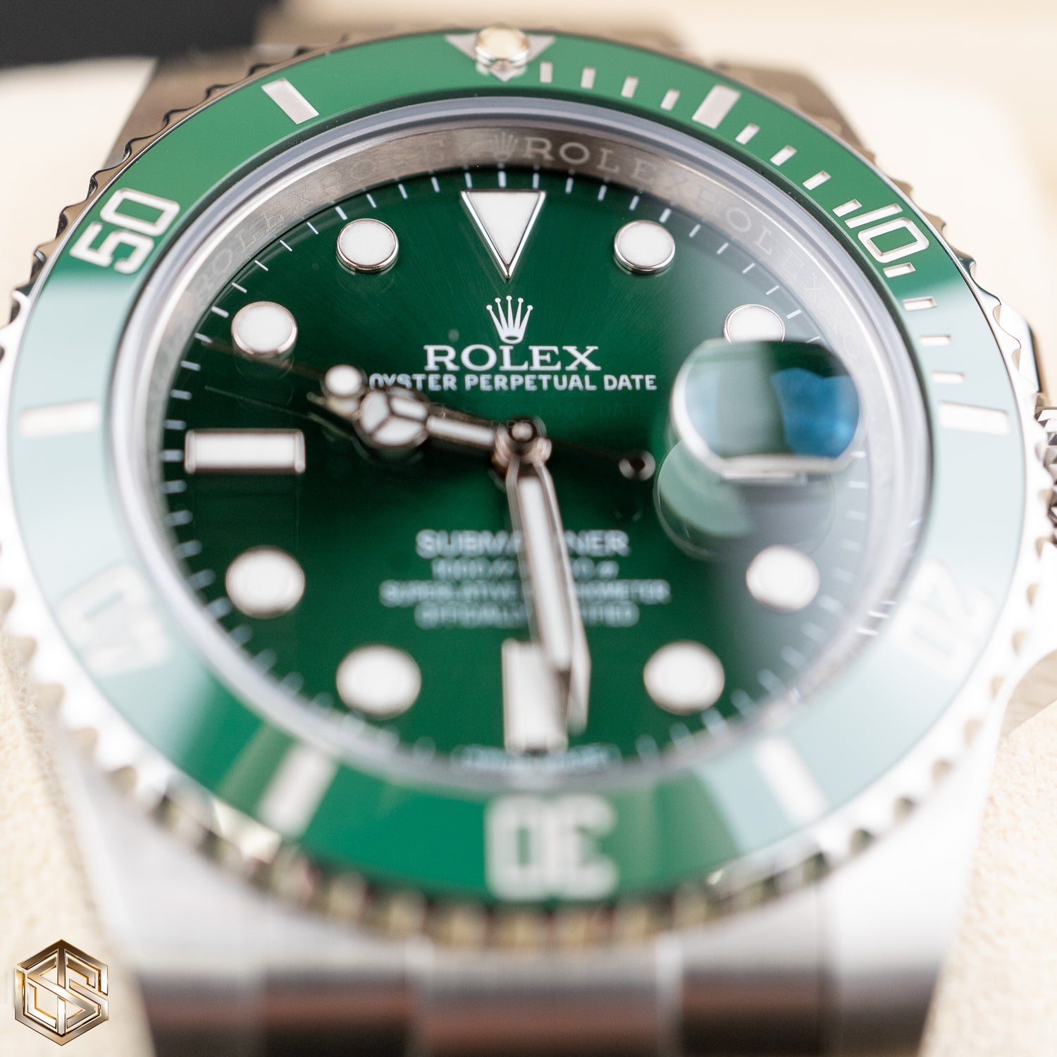 Rolex 116610LV Submariner Date Hulk 2016 UK Full Set Watch