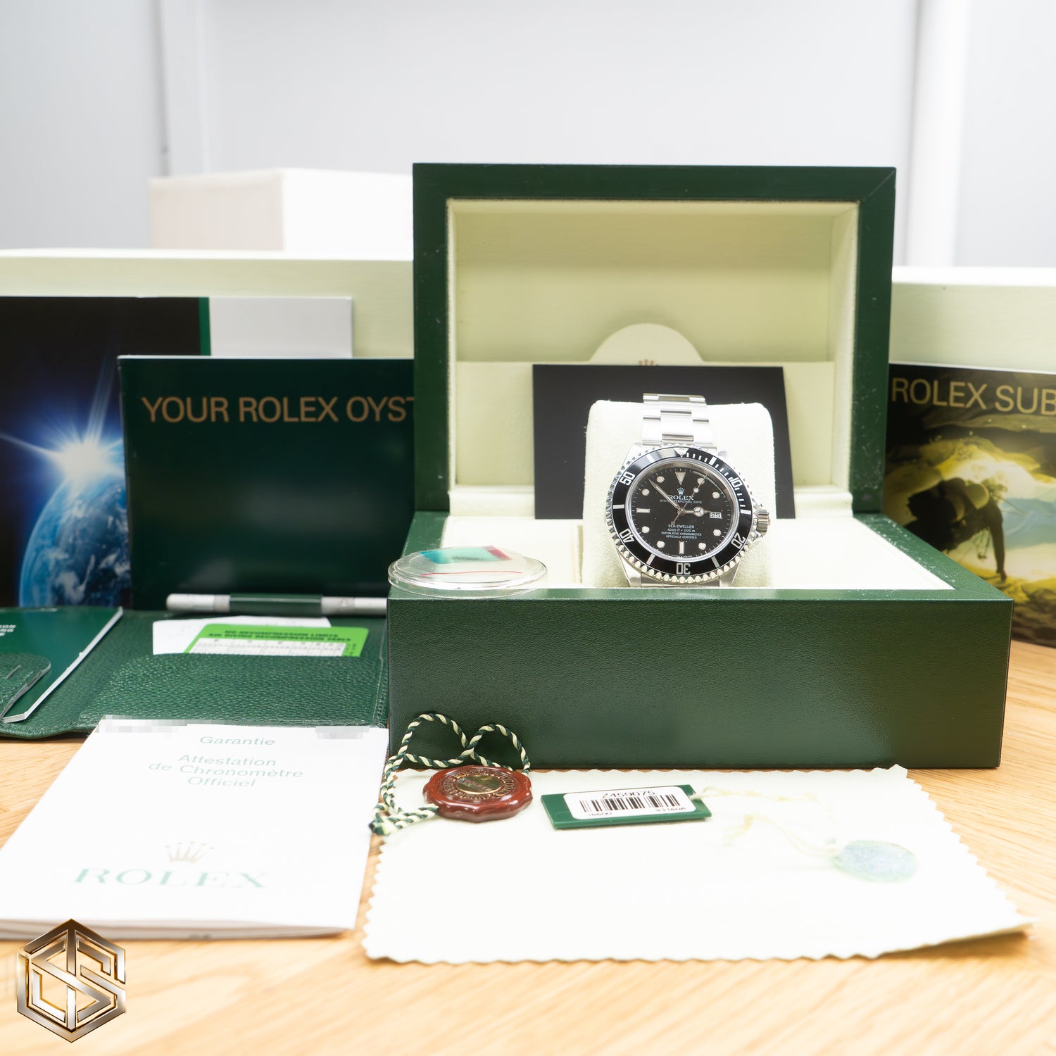 Rolex 16600 Sea-Dweller 4000 Black Dial 2007 Serviced by Rolex 2018 Full Set Watch