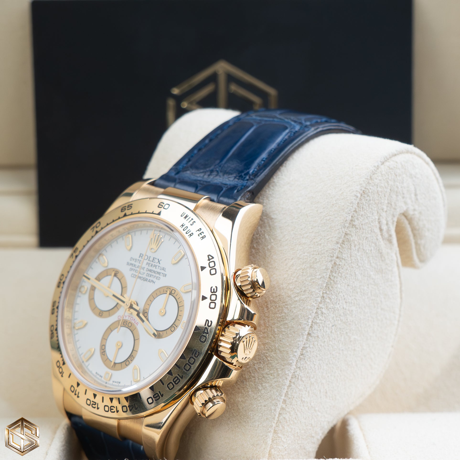 Rolex daytona 2024 gold leather strap