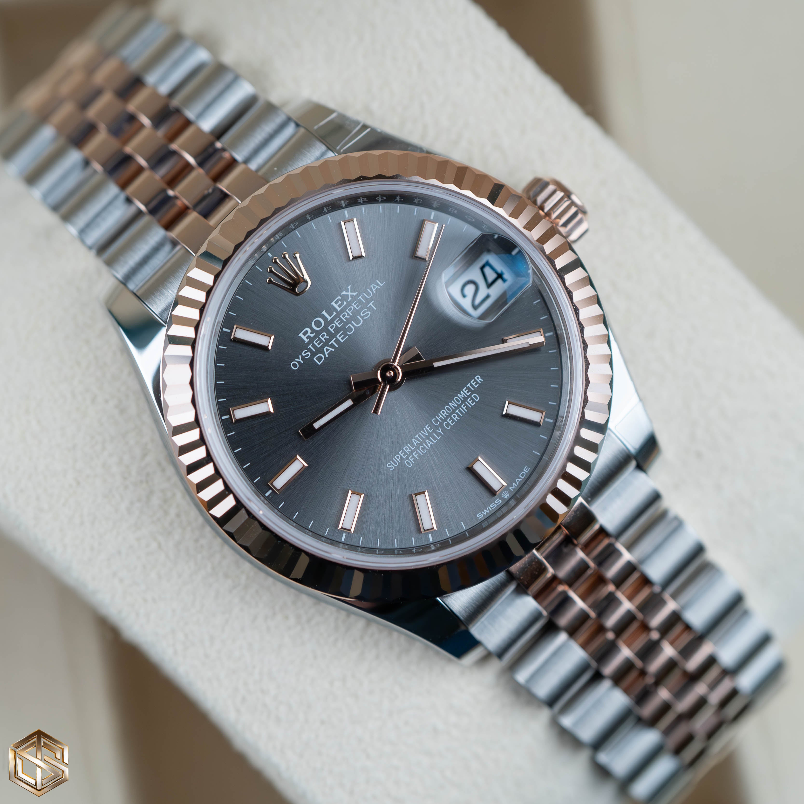 Datejust with jubilee discount bracelet