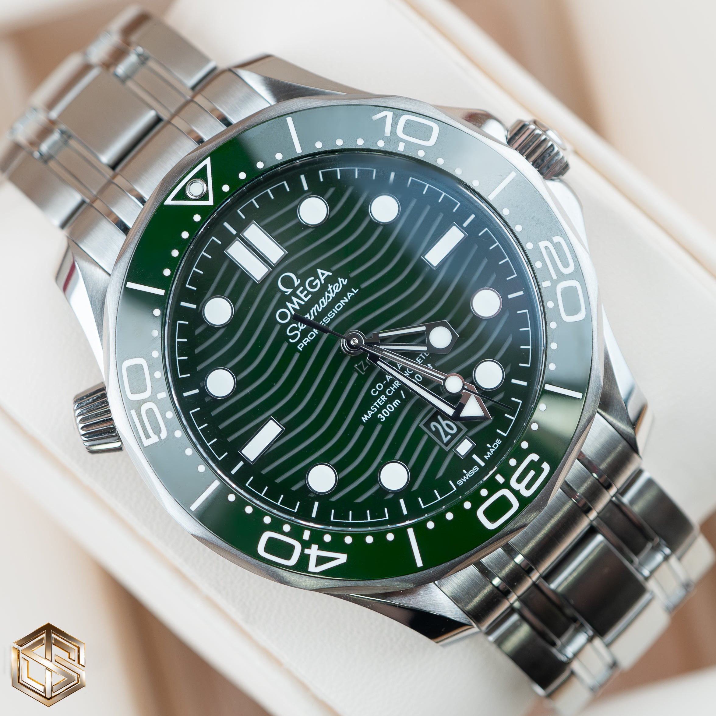 Omega 210.30.42.20.10.001 Seamaster Diver 300m Green Dial 2023 Watch SwissTimepieces