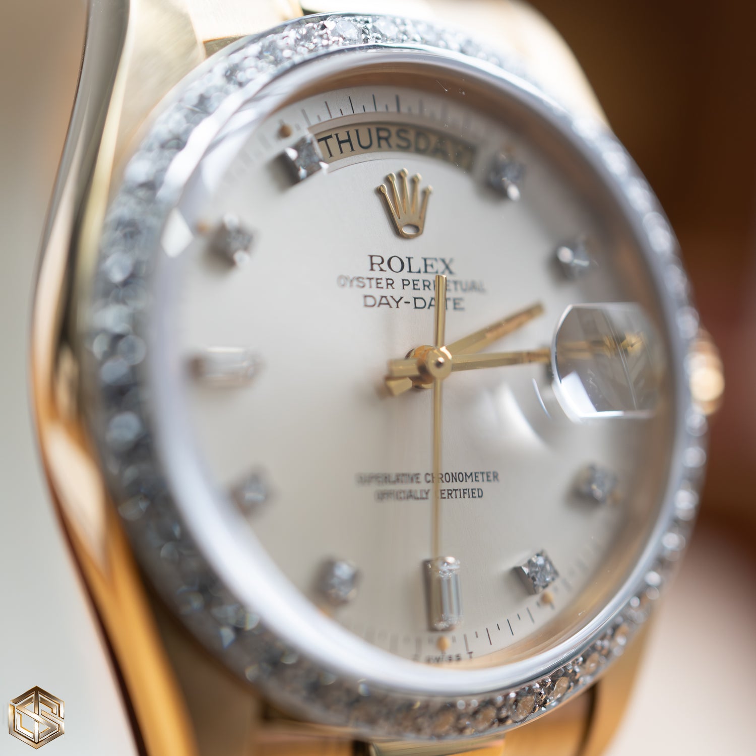 Rolex 18048 Day-Date 36 Yellow Gold Champagne Diamond Dial 1990 Watch