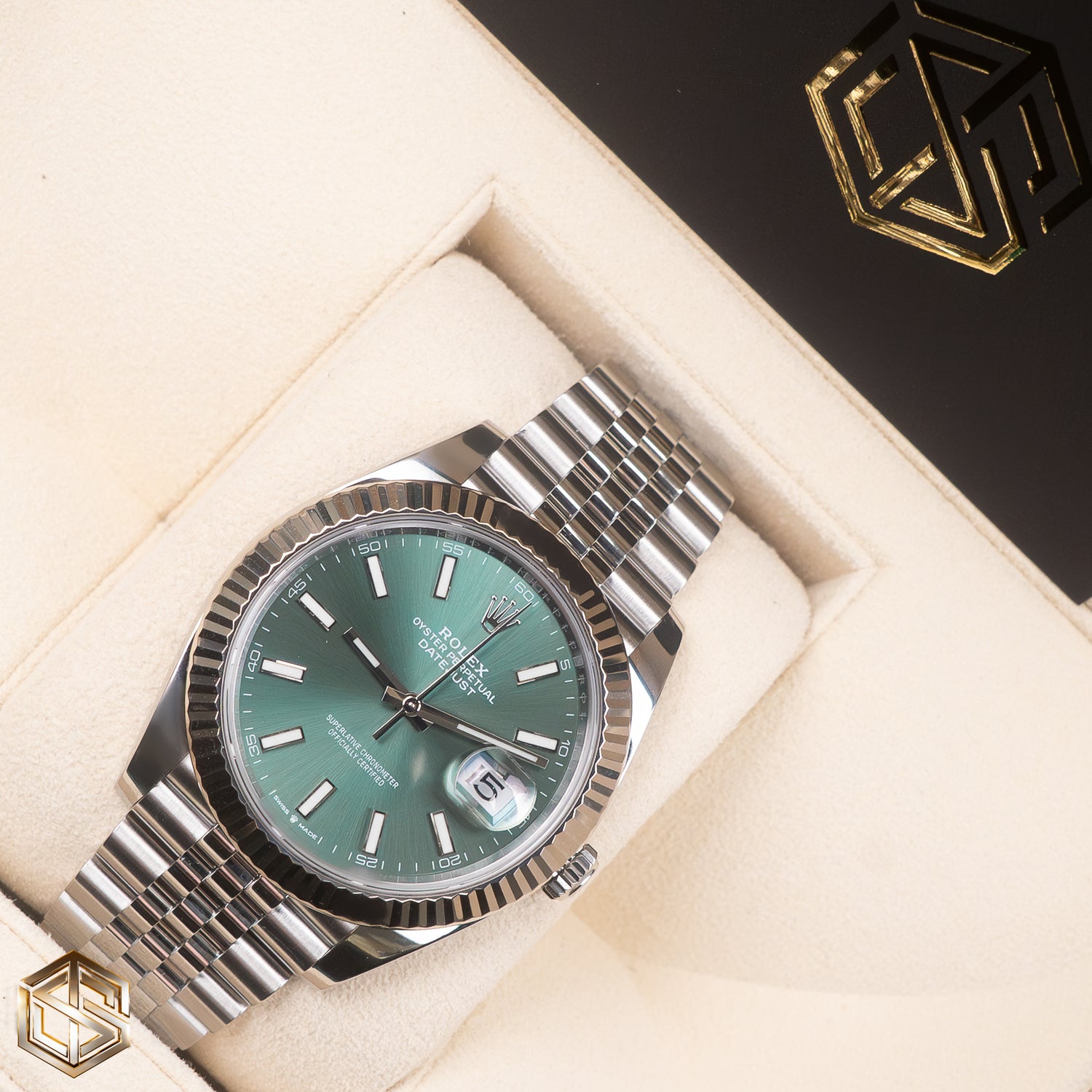 RESERVED* Rolex 126334 2023 Datejust 41 Mint Green Dial Jubilee Full Set Watch