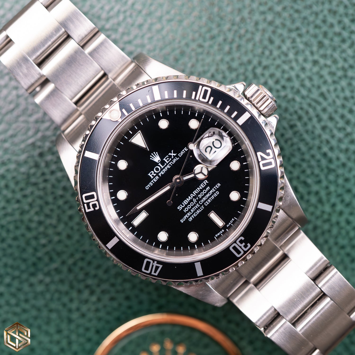 Rolex 16610 Submariner Date 40mm 2004 Serviced 2020 Watch