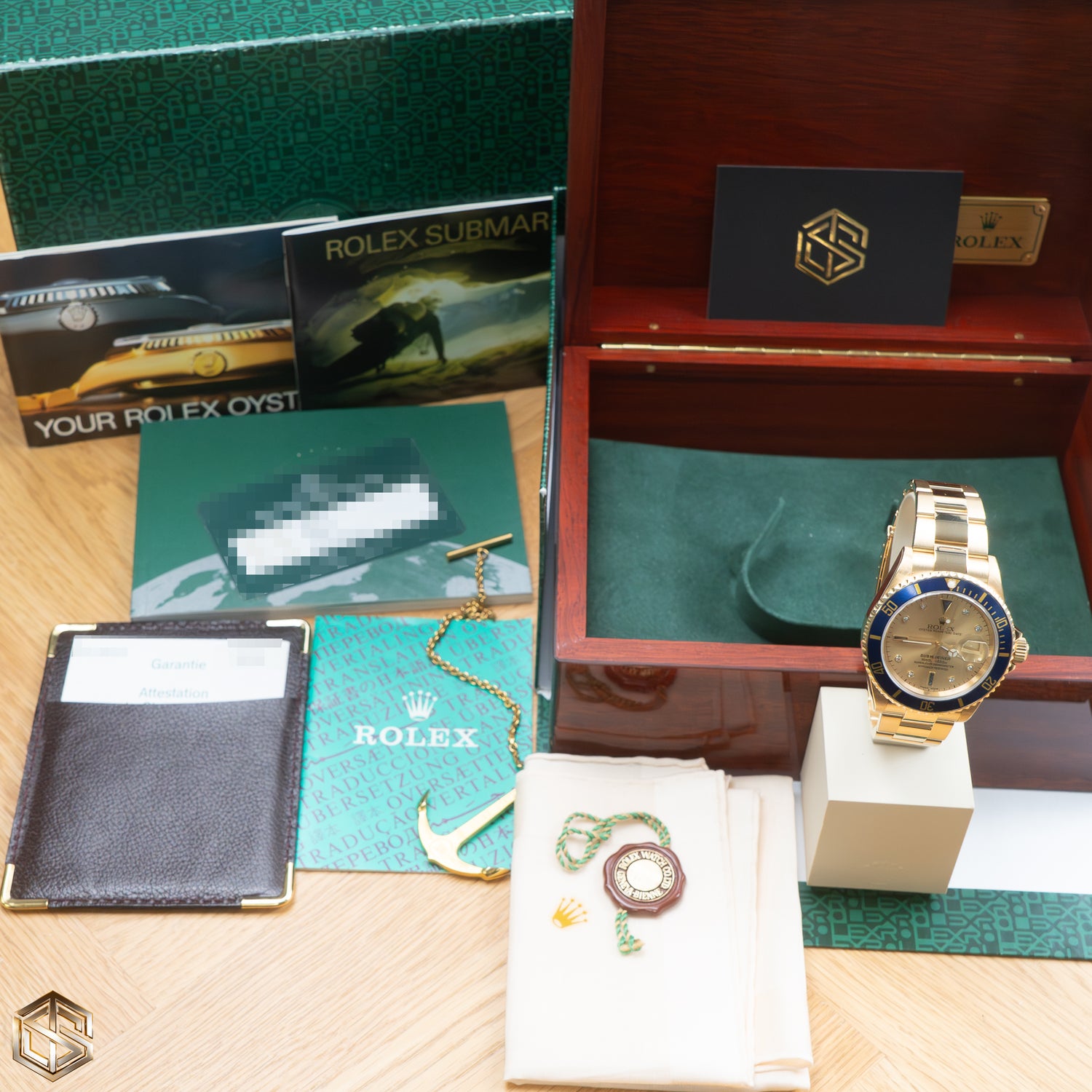 Rolex 16618 Serti Dial Submariner Date 18ct Yellow Gold 2005 Serviced by Rolex 2022 Watch