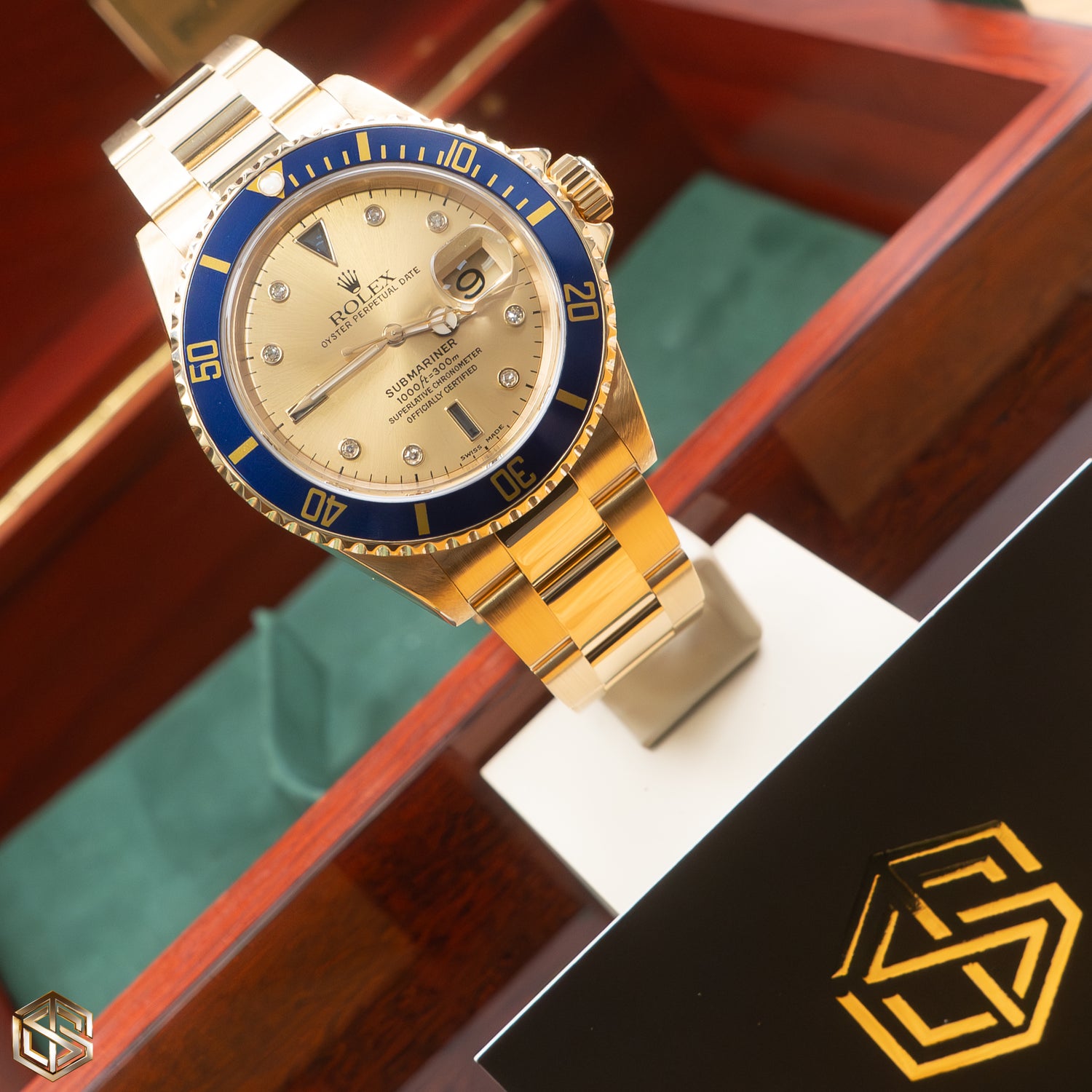 Rolex 16618 Serti Dial Submariner Date 18ct Yellow Gold 2005 Serviced by Rolex 2022 Watch