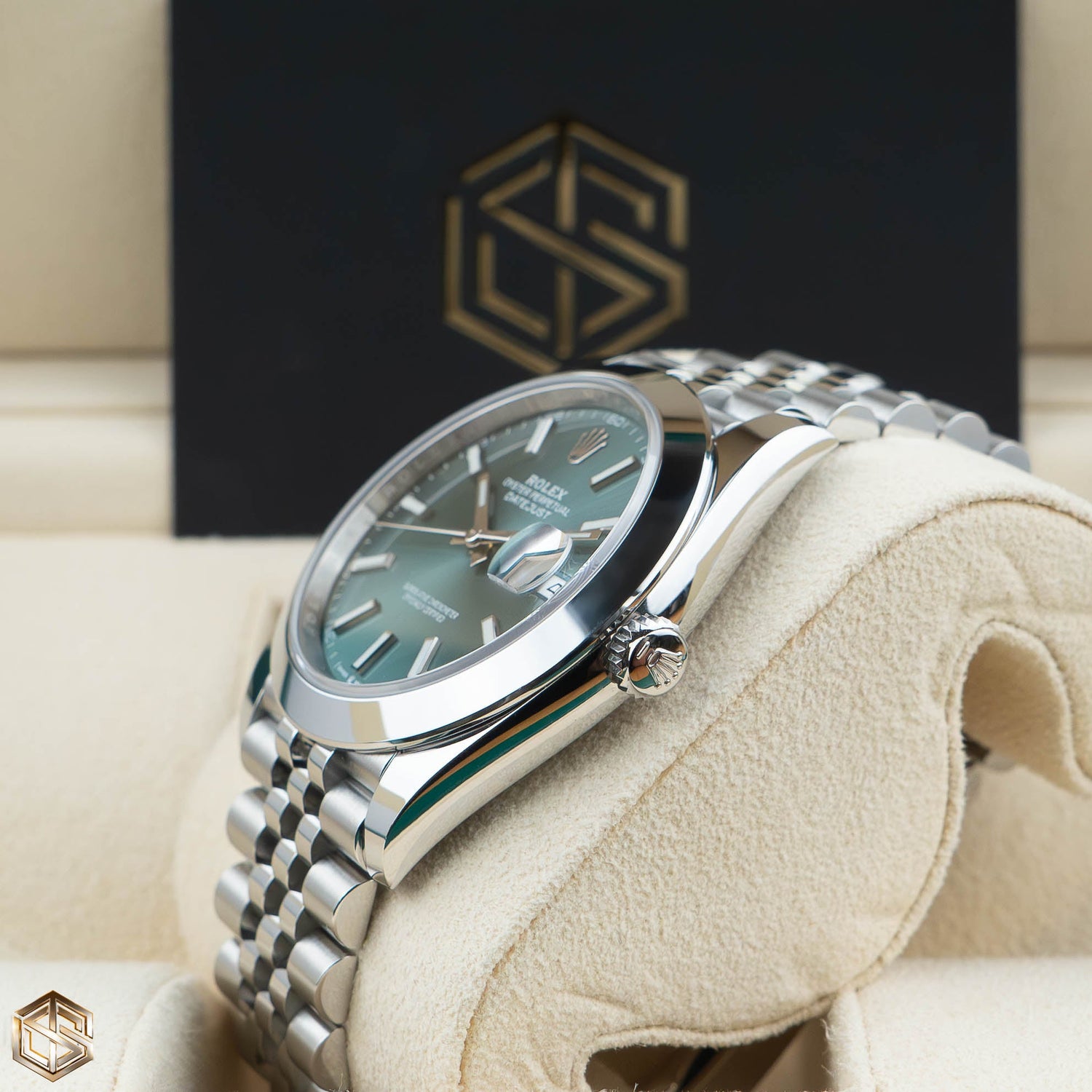 Rolex 126300 Datejust 41 Mint Green Dial Jubilee Bracelet 2022 Unworn Full Set Watch