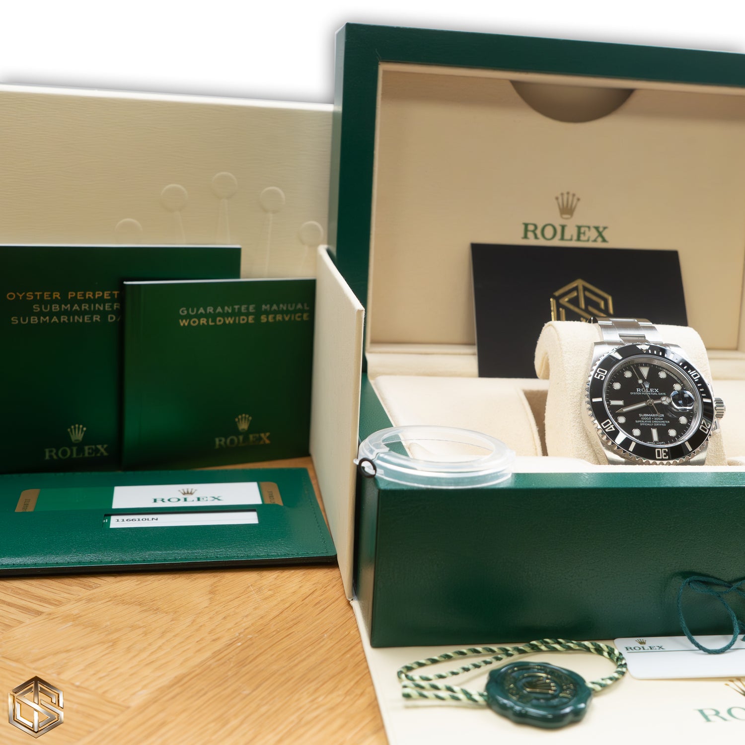 Rolex 116610LN Submariner Date Discontinued 40mm 2019 Full Set Watch