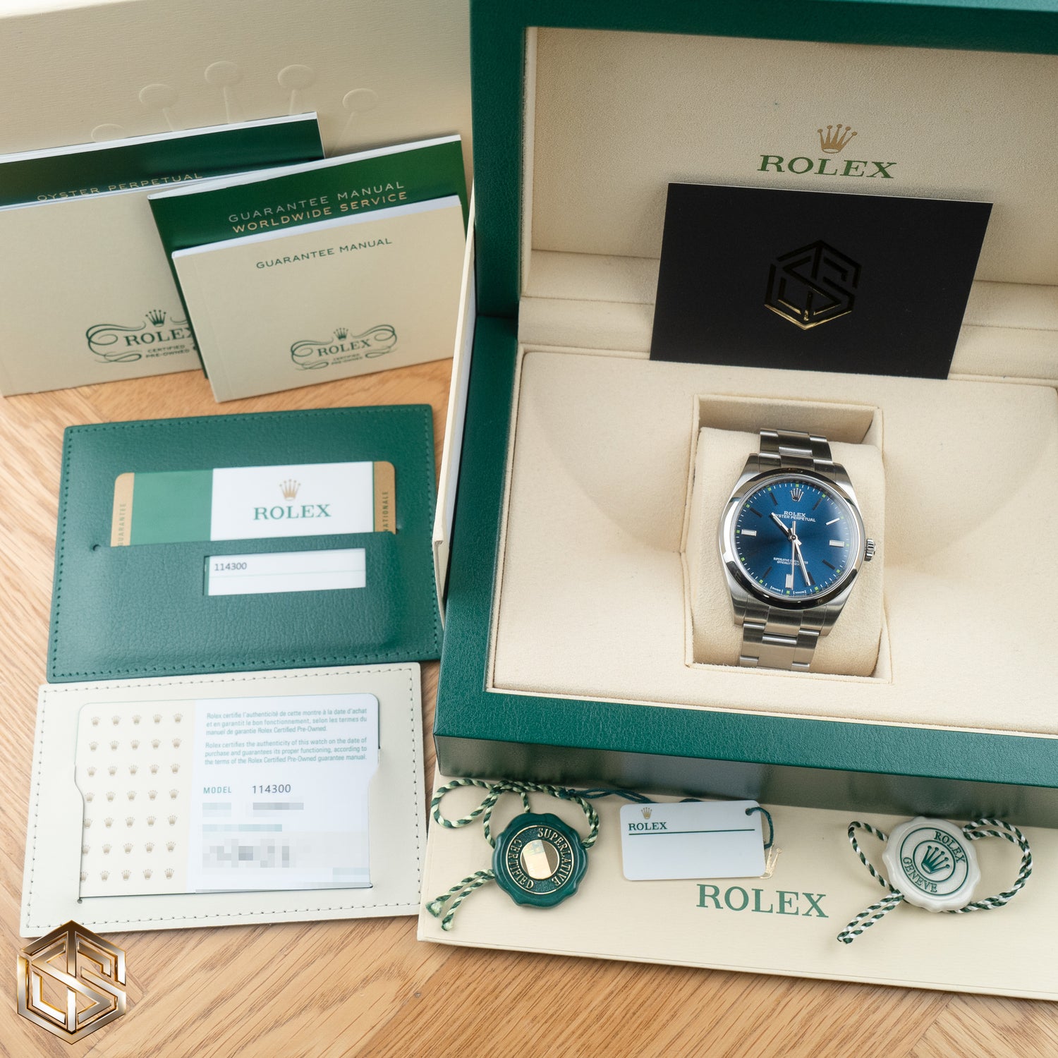Rolex 114300 Oyster Perpetual 39 Rare Blue Dial 2018 Full Set Watch