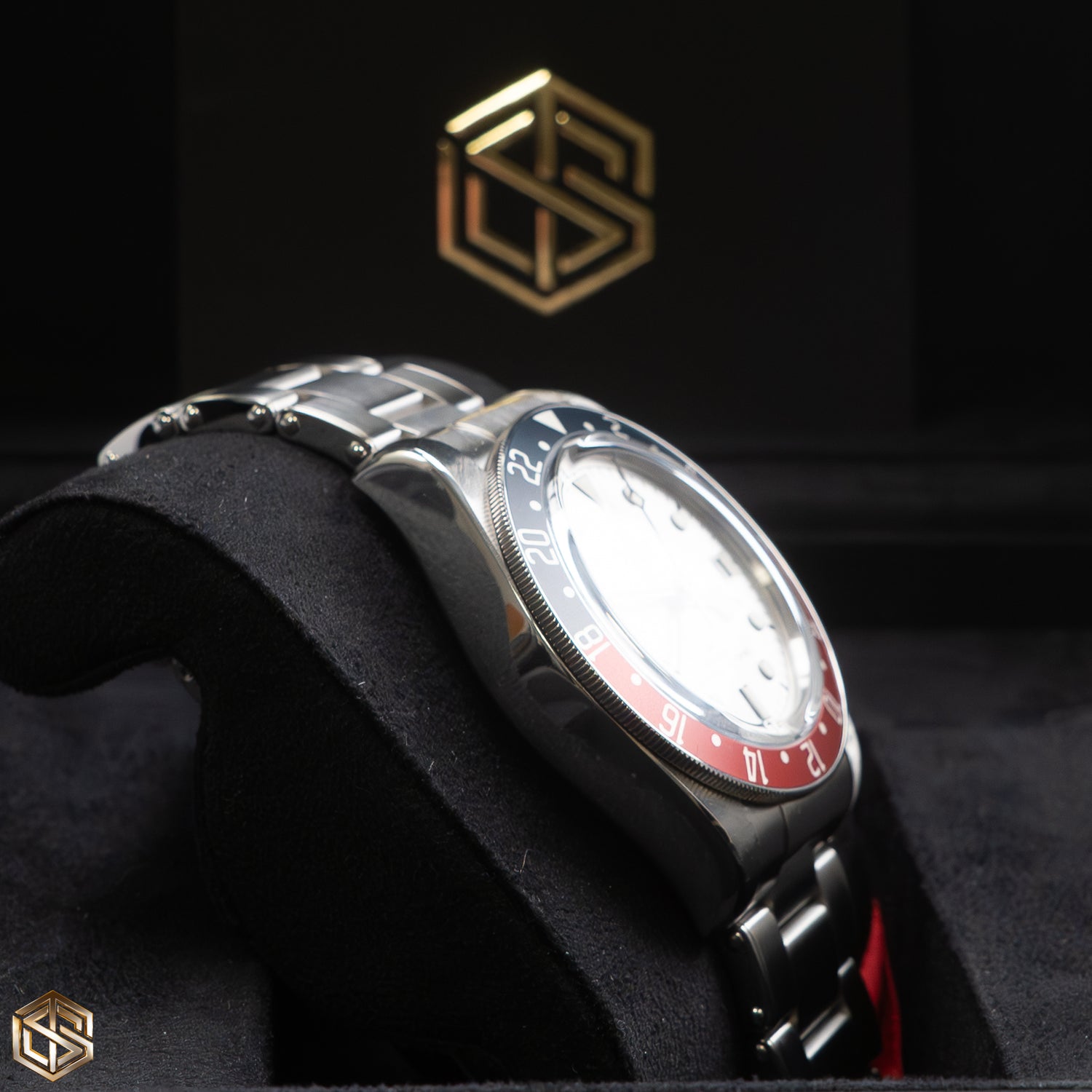 Tudor Black Bay GMT 'Pepsi' Polar Dial M79830RB-0010 2023 Watch