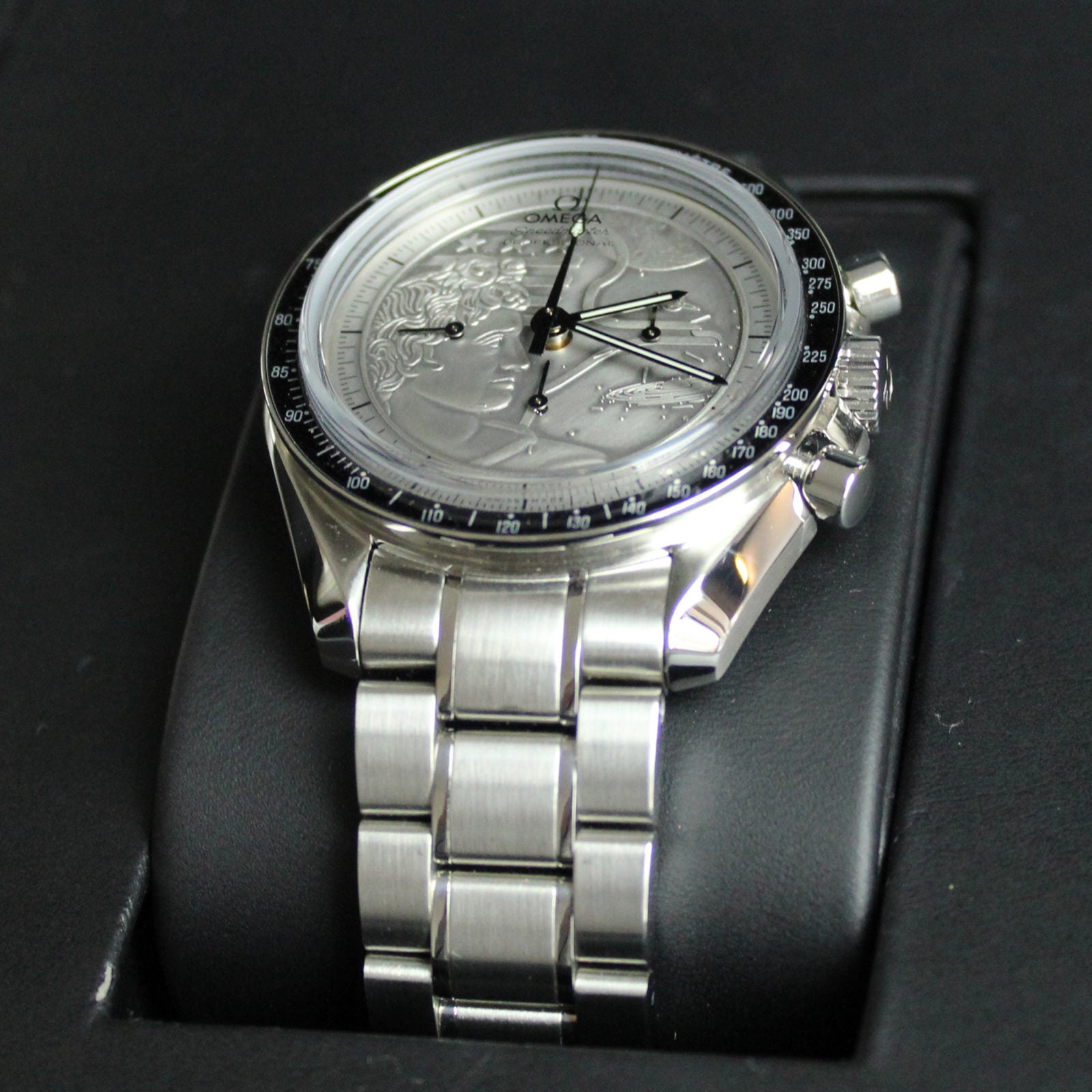 Speedmaster hot sale apollo 17