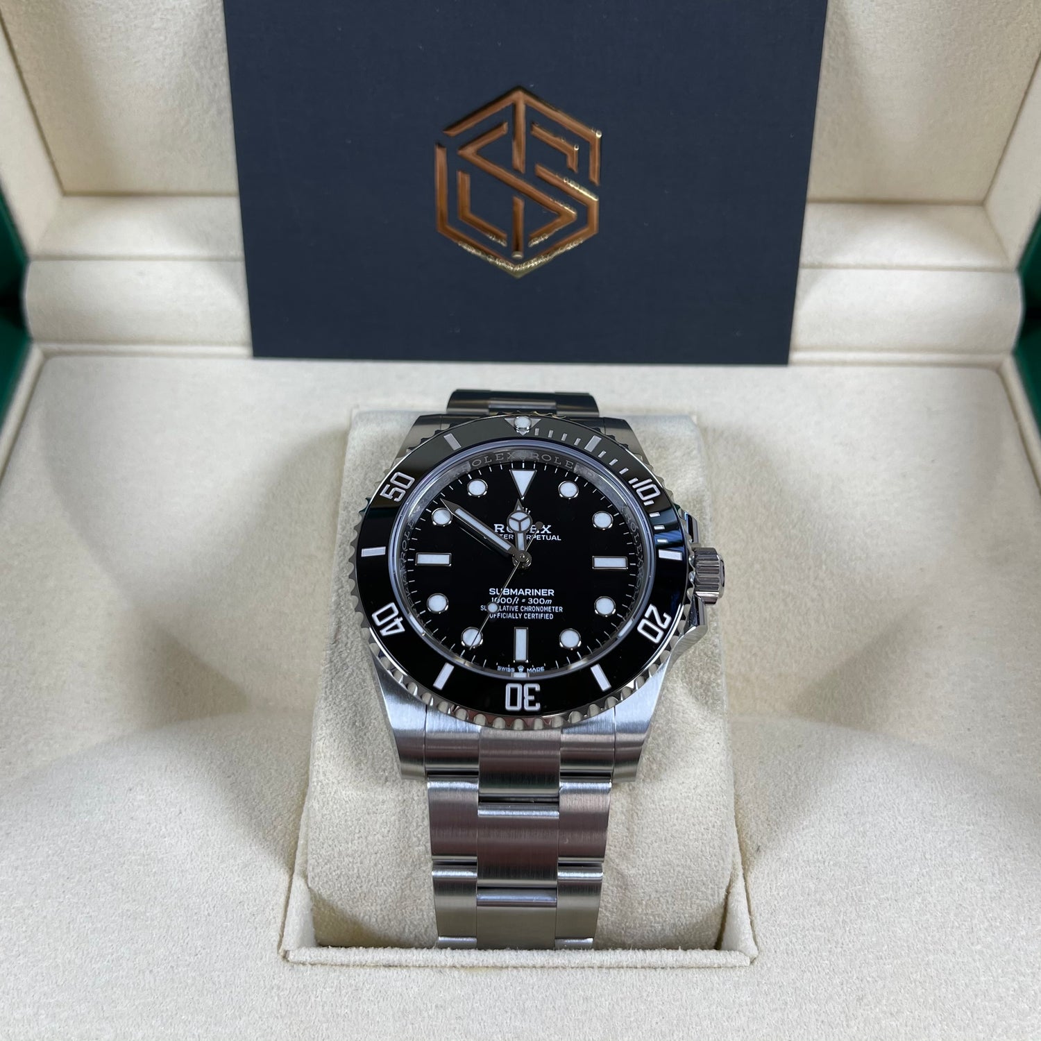 Rolex Submariner No Date 124060 Brand New 2021 Full Set Watch