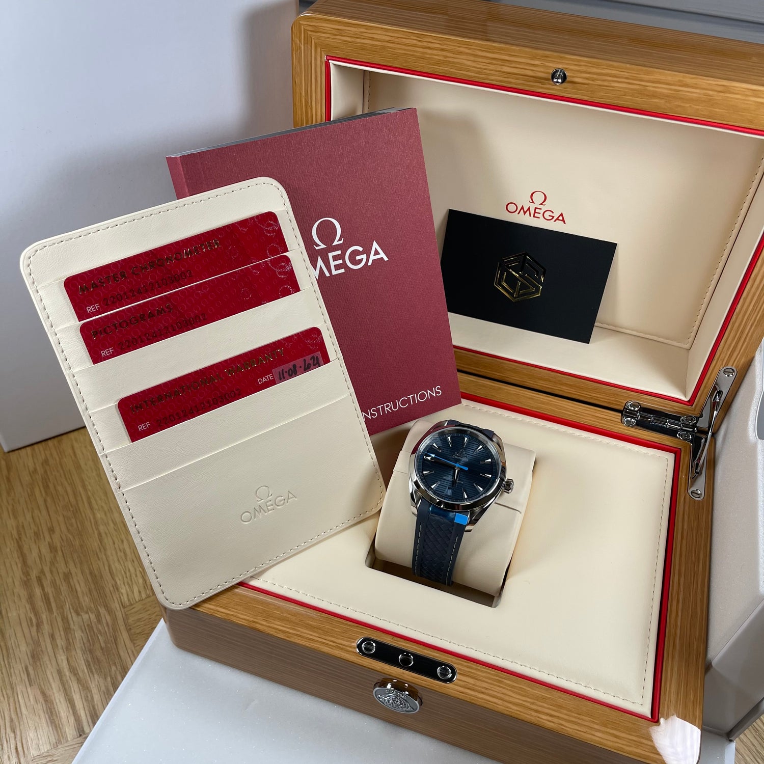OMEGA Aqua Terra 150m Co-axial Master Chronometer 41mm Watch 220.12.41.21.03.002