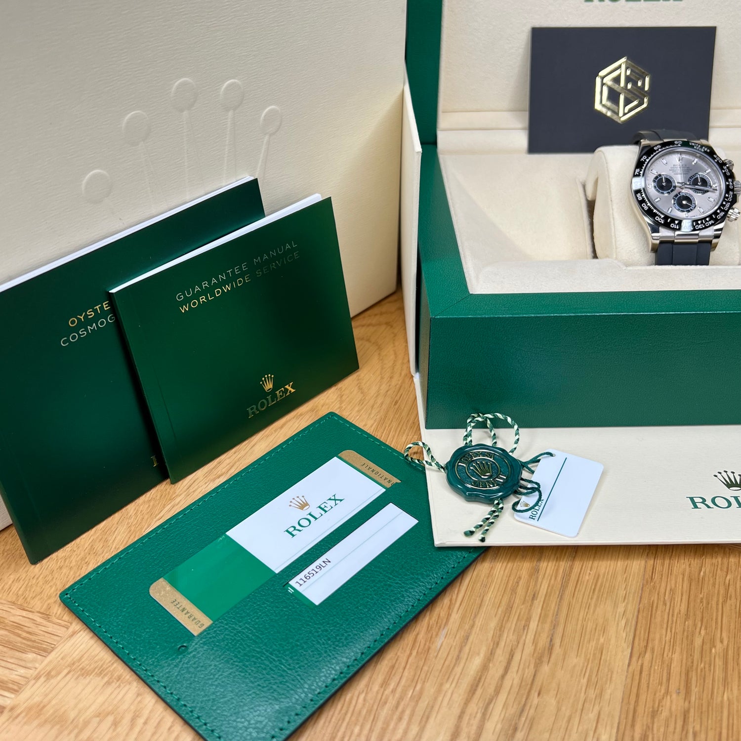 Rolex 116519LN Cosmograph Daytona White Gold Oyster Flex 'Ghost' 2019 Watch - SwissTimepieces