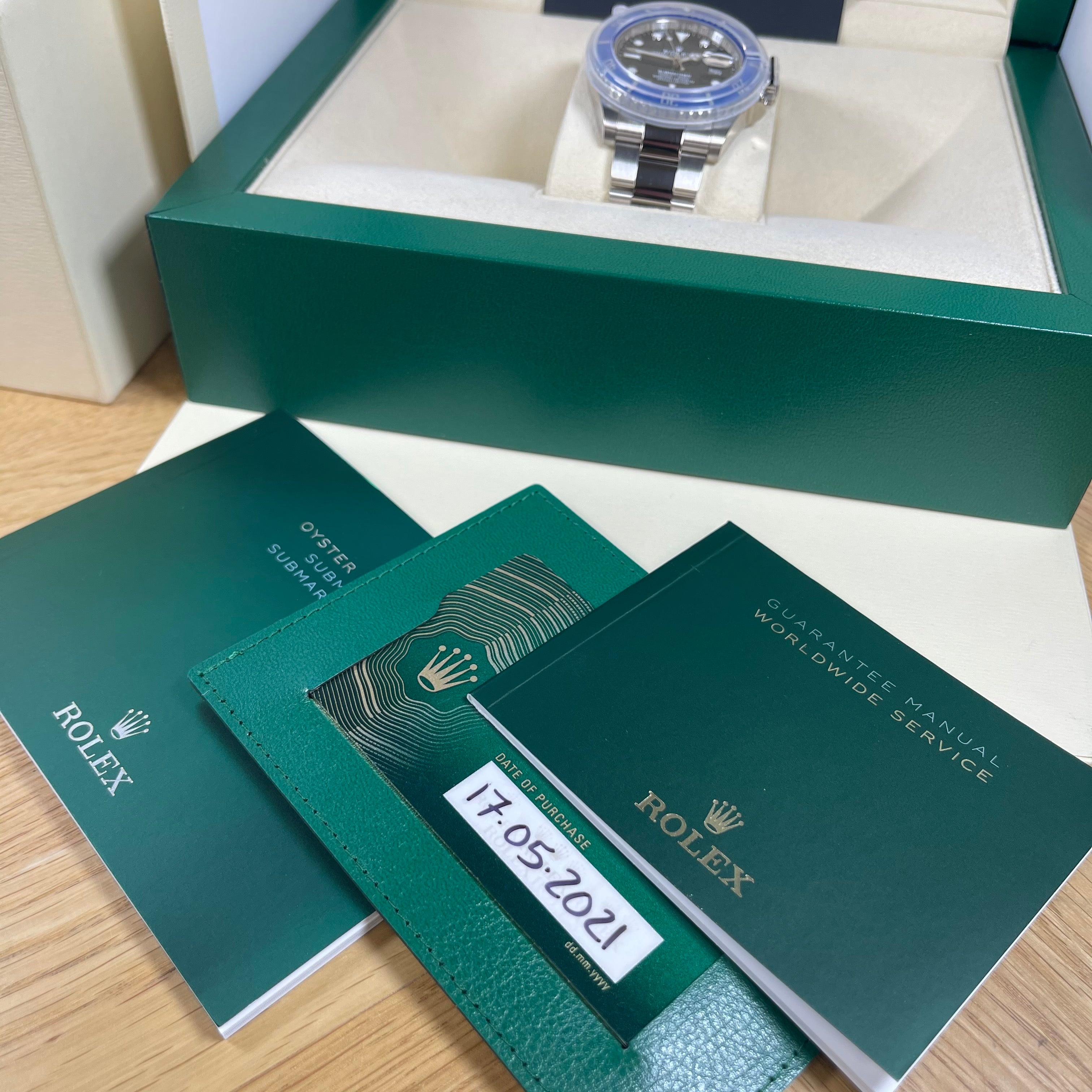 Rolex Submariner Date White Gold 126619LB Smurf Brand New 2021 Full Set Watch