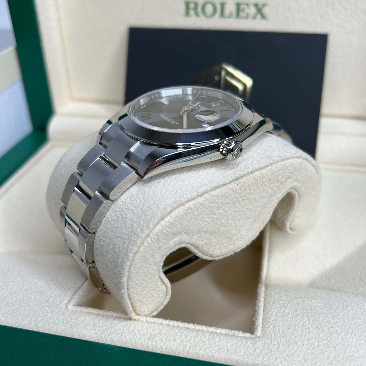 Rolex Datejust 41 126300 Wimbledon Dial Oyster 2022 Unworn Full Set Watch