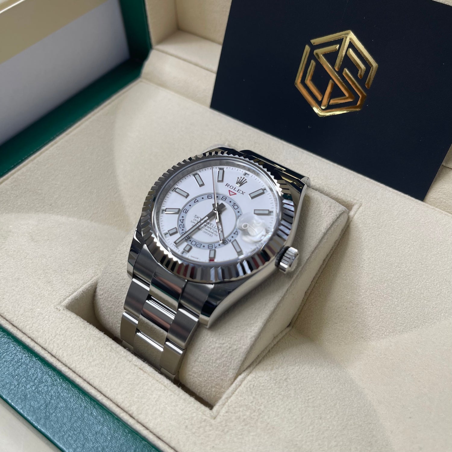 Rolex Sky-Dweller White Dial 326934 2021 Mint Condition Full Set Watch