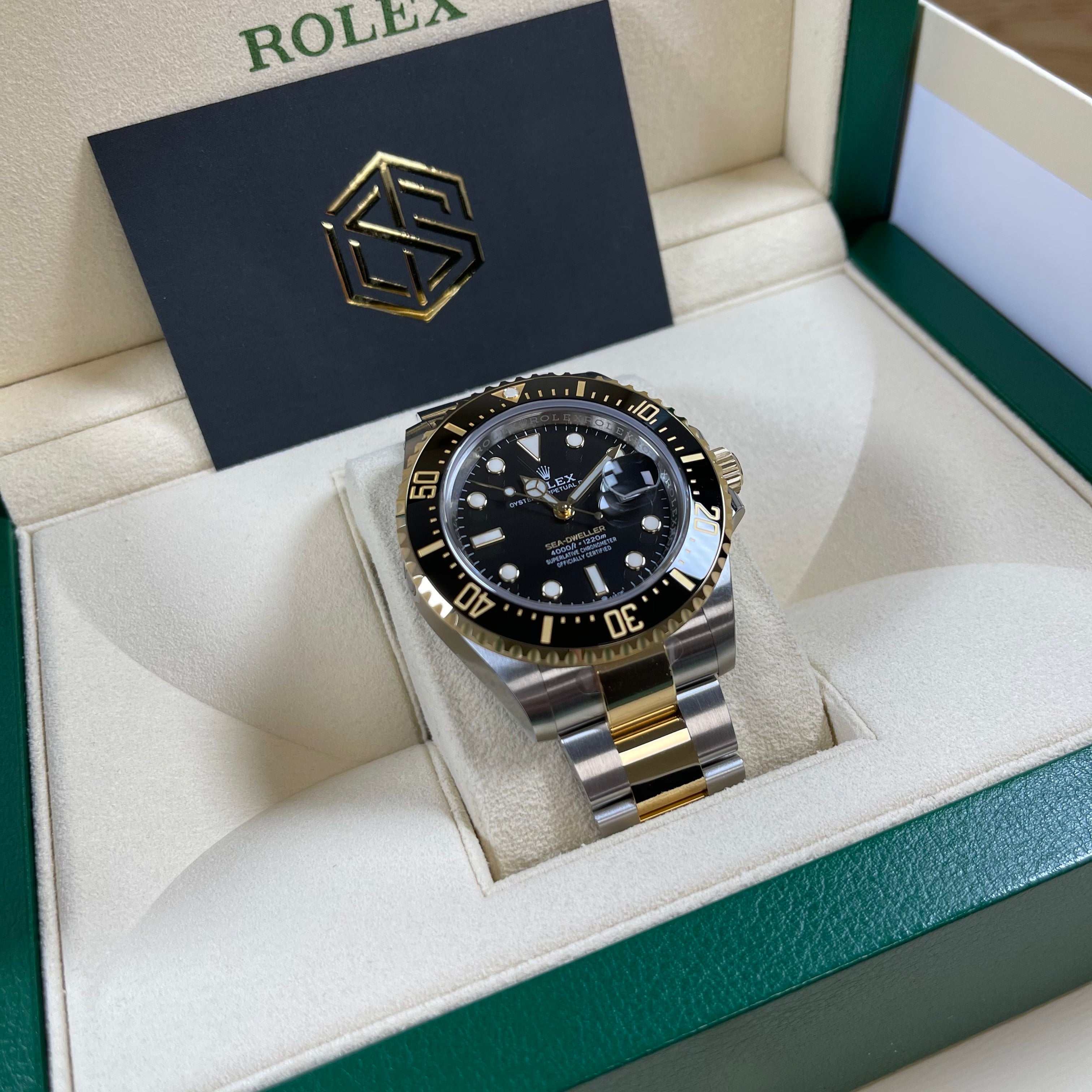 Rolex sea discount dweller bi metal