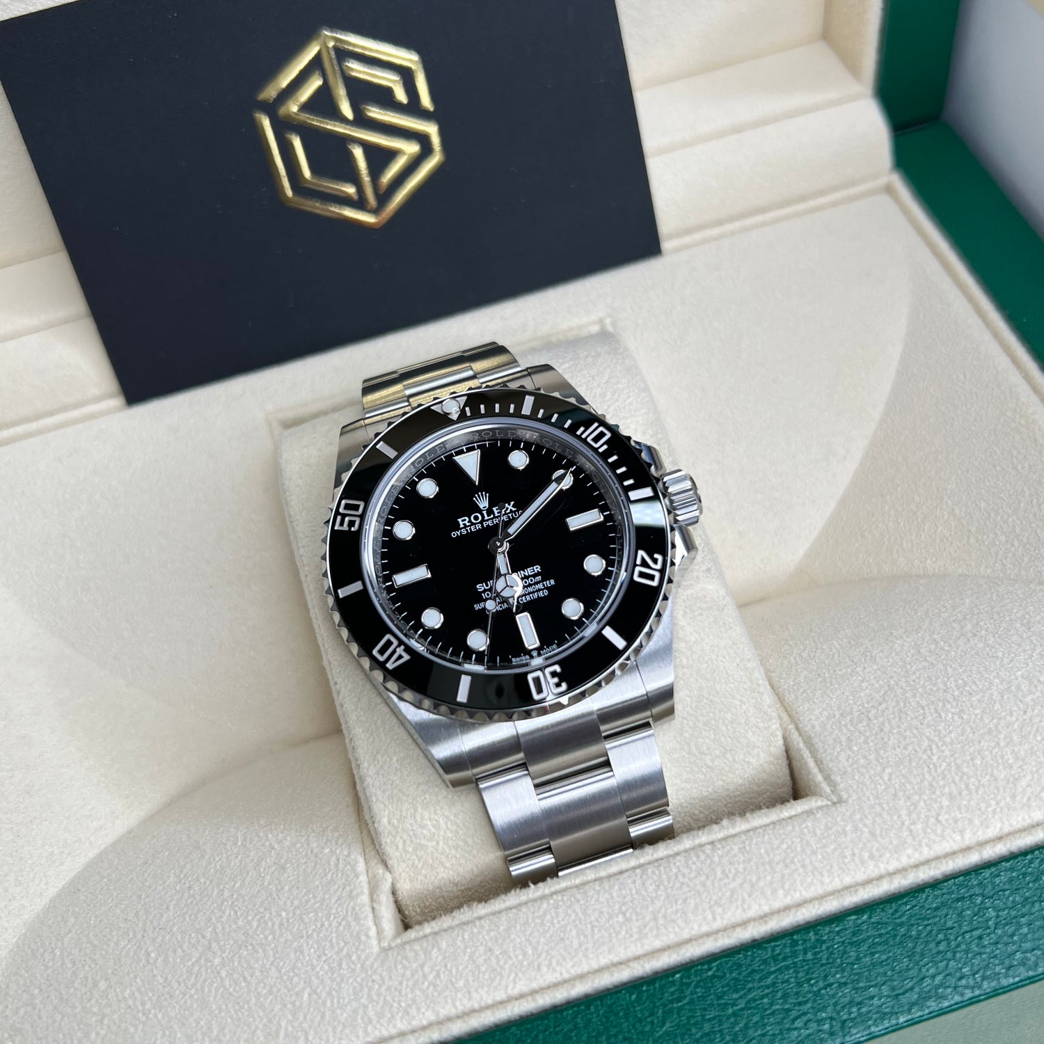 Rolex Submariner No Date 124060 Unworn 2021 Full Set Watch - SwissTimepieces