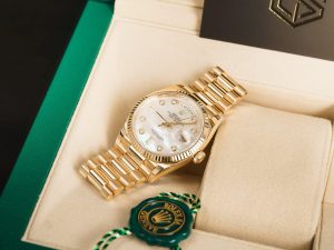 10 Luxury Watches for Valentine’s Day: A Curated Gift Guide for Every Style 1 SwissTimepieces-Valentines-gift-guide-image